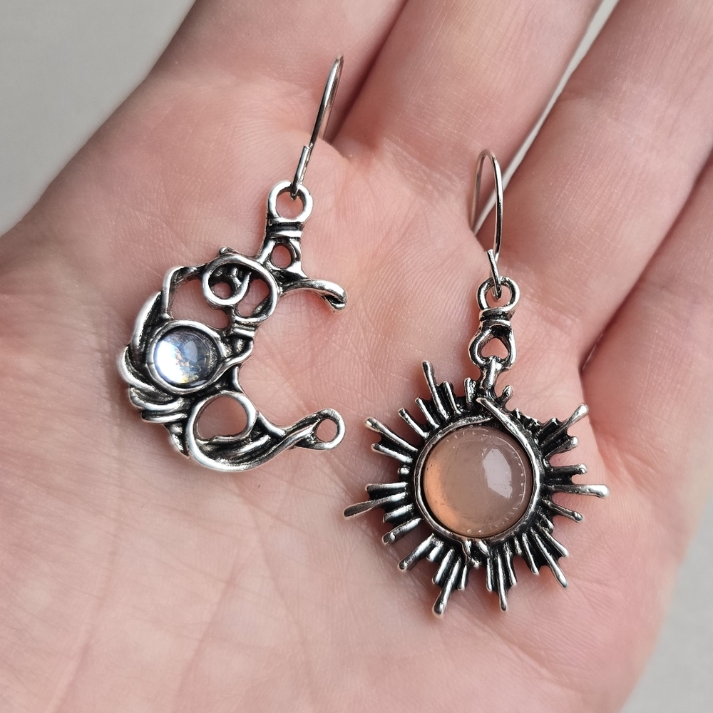 🌙 Moonstone & Sunstone Earrings